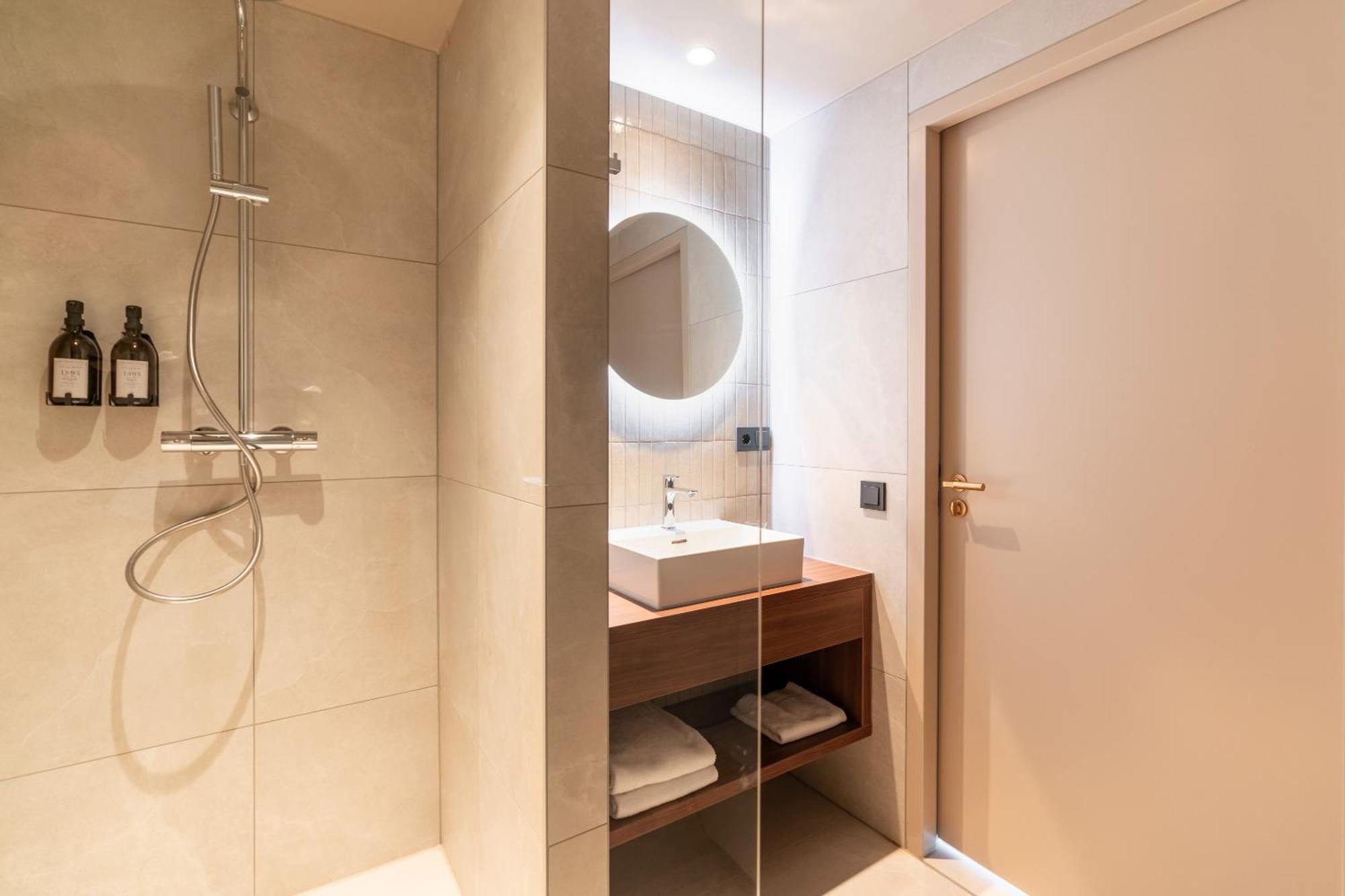 Malie House Hotel Utrecht Bagian luar foto